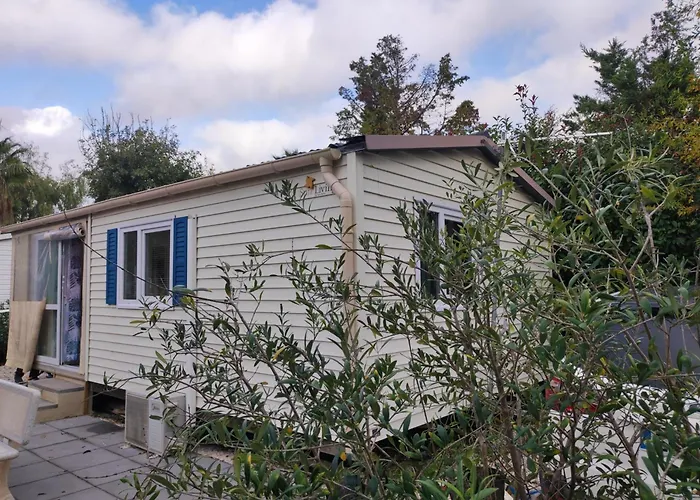 Mobil-home De Pierrette Et Christian * Єр